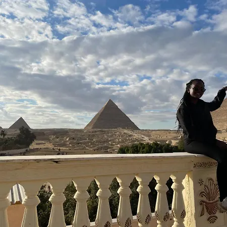 Sphinx Palace Pyramids View Inn Kafret el-Gabal Exterior photo