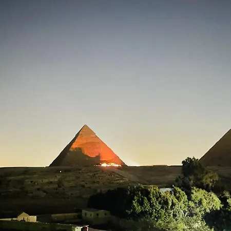 Sphinx Palace Pyramids View Inn Kafret el-Gabal Exterior photo