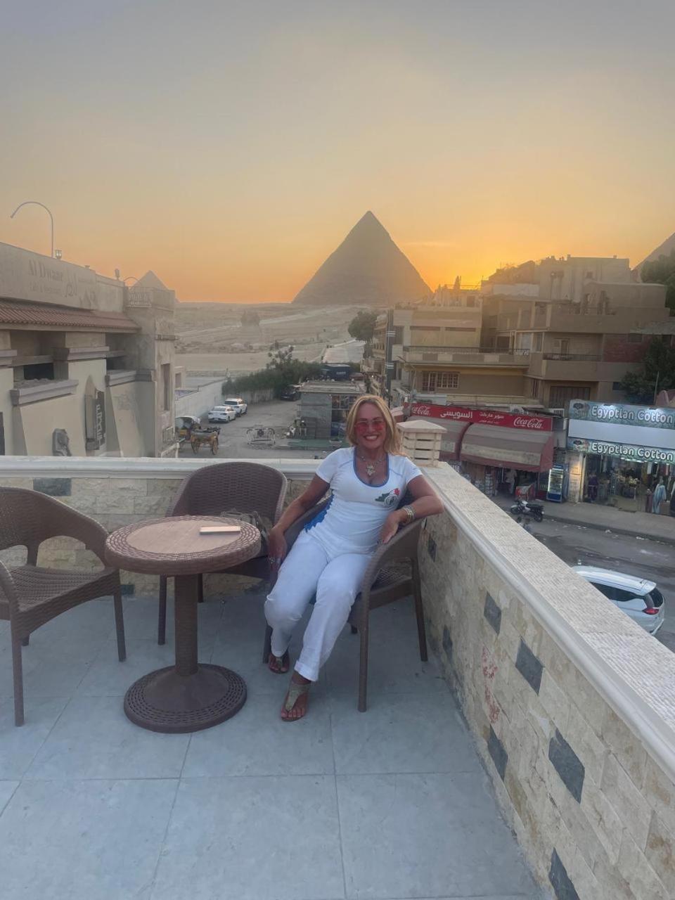 Sphinx Palace Pyramids View 3* Kafrat al Jabal
